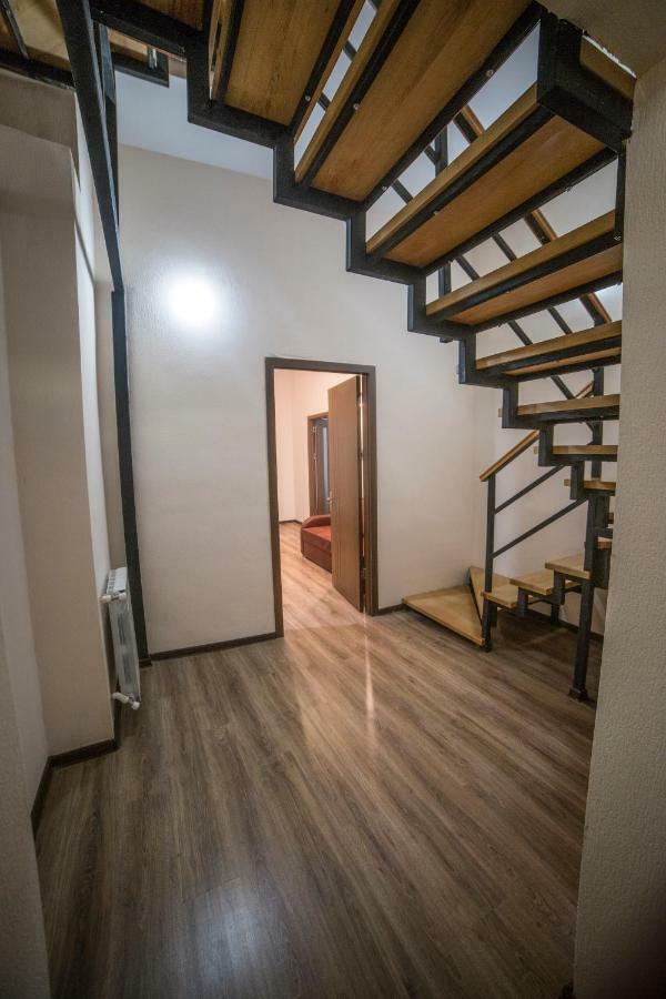 Your Apartment In This City N2 Тбилиси Экстерьер фото
