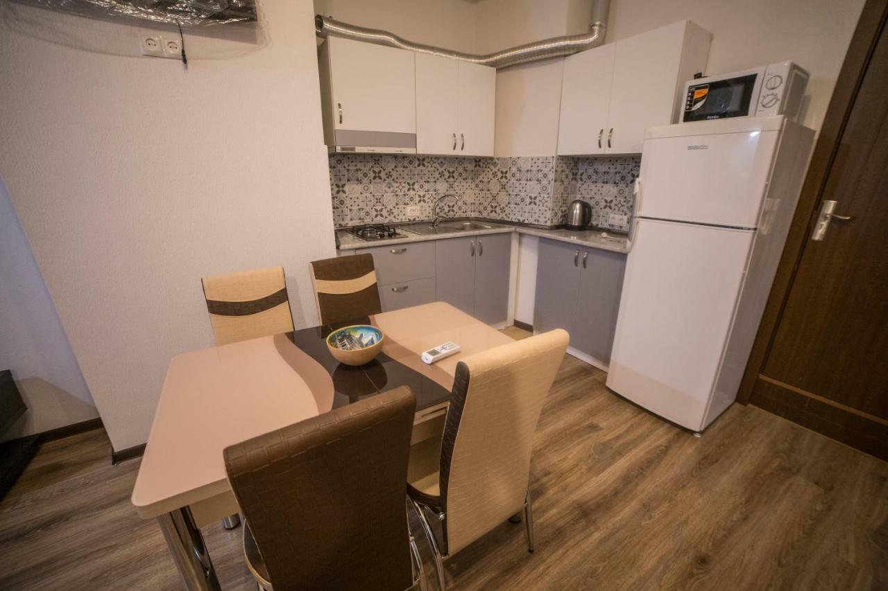 Your Apartment In This City N2 Тбилиси Экстерьер фото